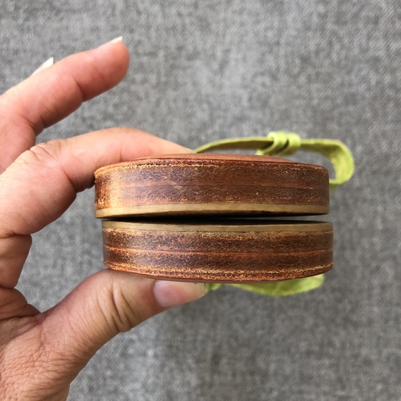 ELIZA B. Vintage Leather Flip Flops, 8.5-9 - Picture 9 of 9